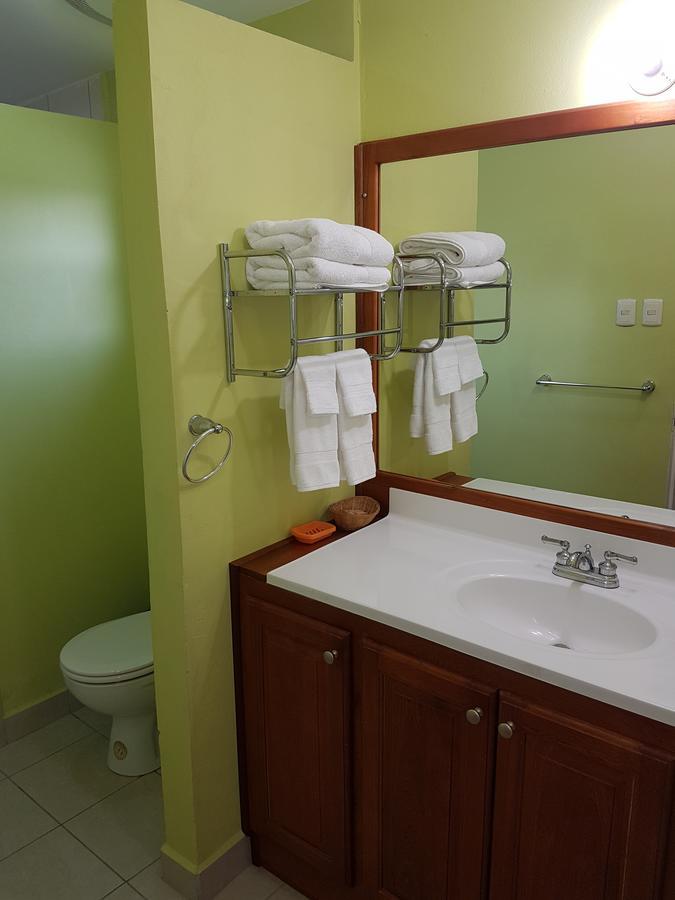 Piarco Village Suites Exterior foto
